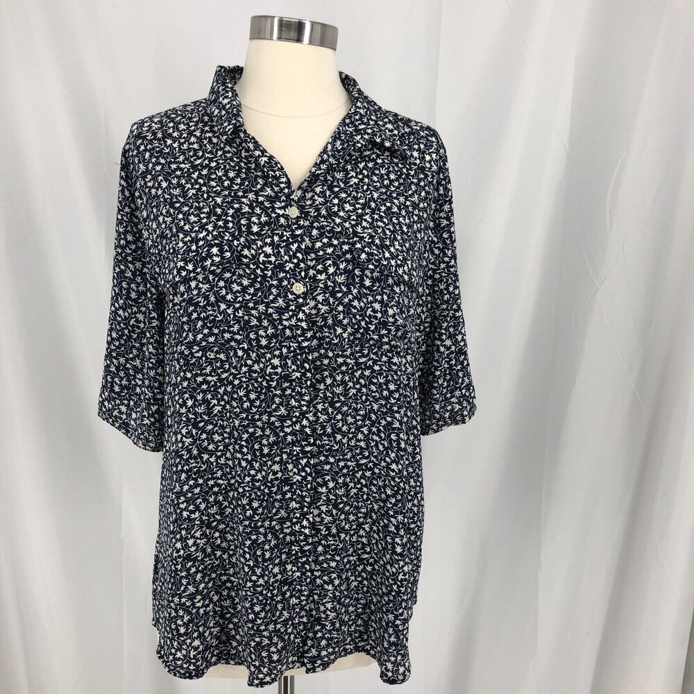 Ann Taylor LOFT Navy floral Short sleeve lightweight Button blouse sz Large